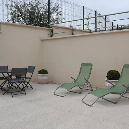 L'aventurine 펜션 콜롱베-레-두-에글리즈